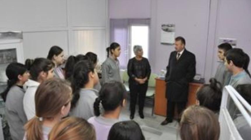 Yaşbak'a &ouml;ğrenci ziyareti