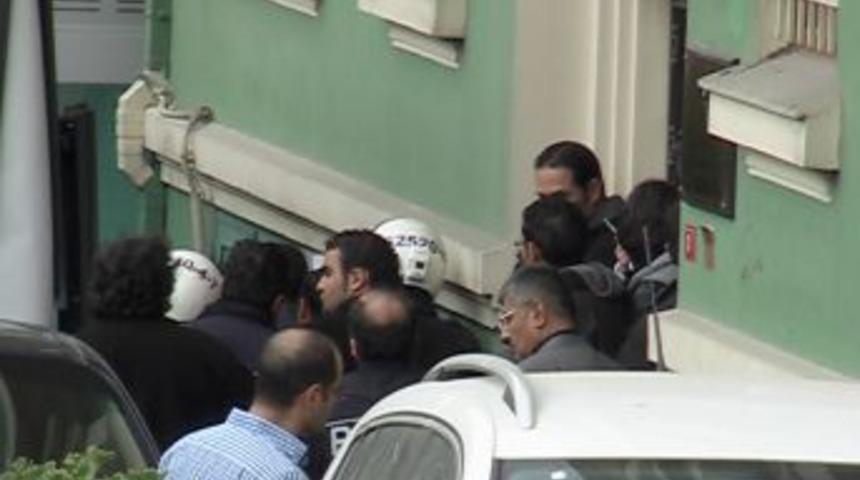 Libyalılar, para verilmeyince Konsolosluğu işgal etmişler