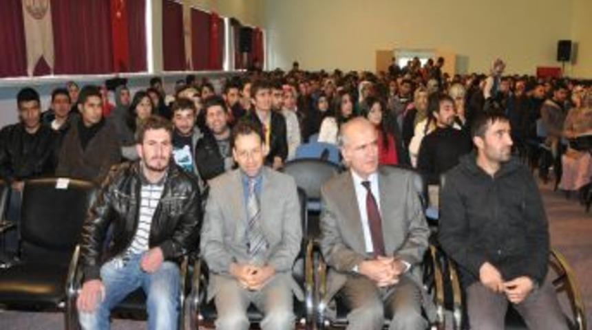 Üniversite öğrencilerine ‘e-dış ticaret' eğitimi