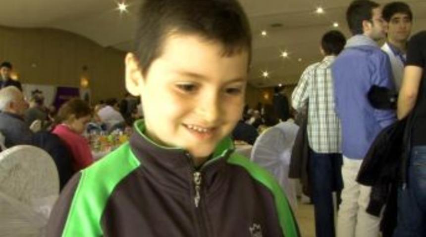 Fetih Koleji &ouml;ğrencileri hamsi festivalinde bir araya geldi