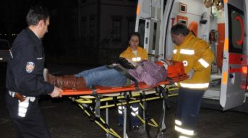 G&ouml;revden d&ouml;nen polisler kaza yaptı: 1 yaralı