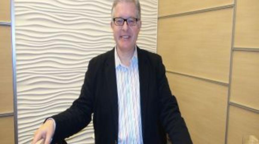 Mike Berry: Sekt&ouml;r kendini sosyal medyaya entegre ediyor