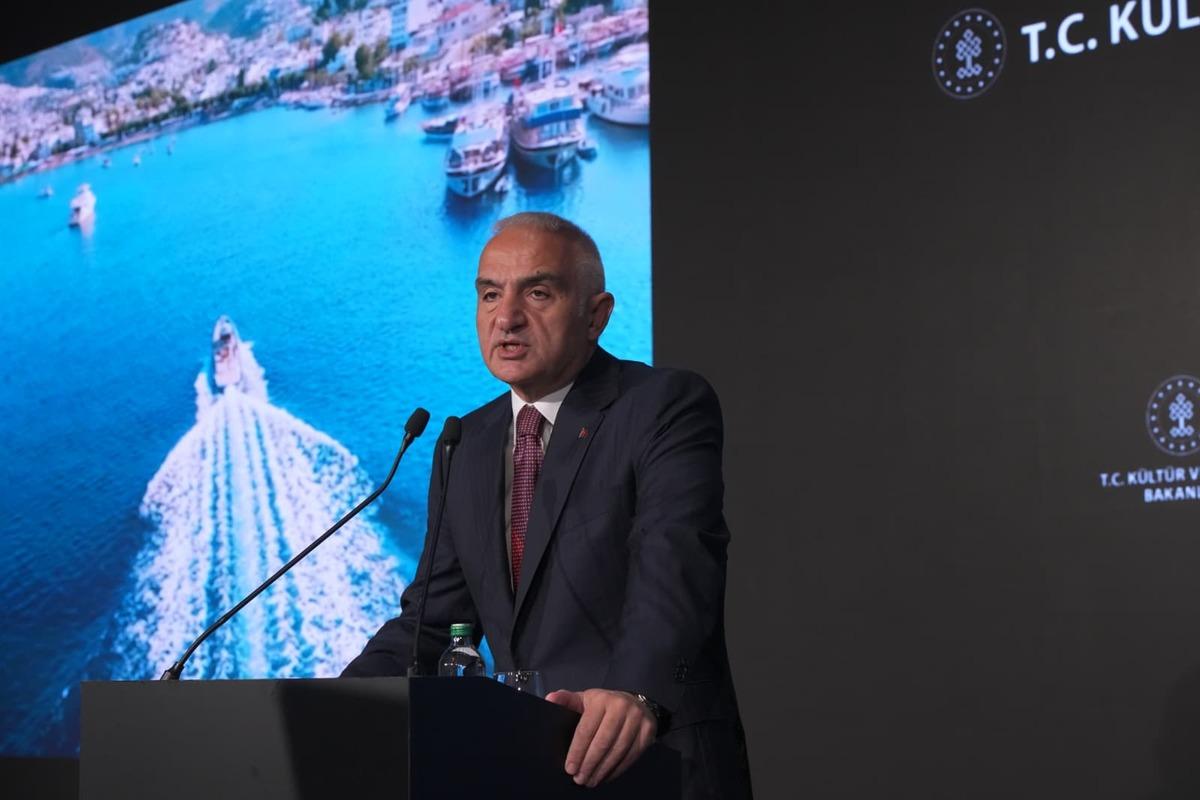 Tüm olumsuzluklara rağmen turizmde tarihi rekor! 9 aylık gelir 51 milyar doları aştı 7