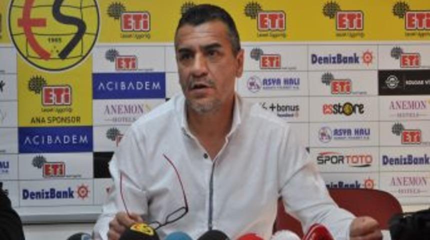 Eskişehirspor Sportif Direkt&ouml;r&uuml; T&uuml;z&uuml;n: &lsquo;Biz&rsquo; duygusuyla oynayan bir takım olduk