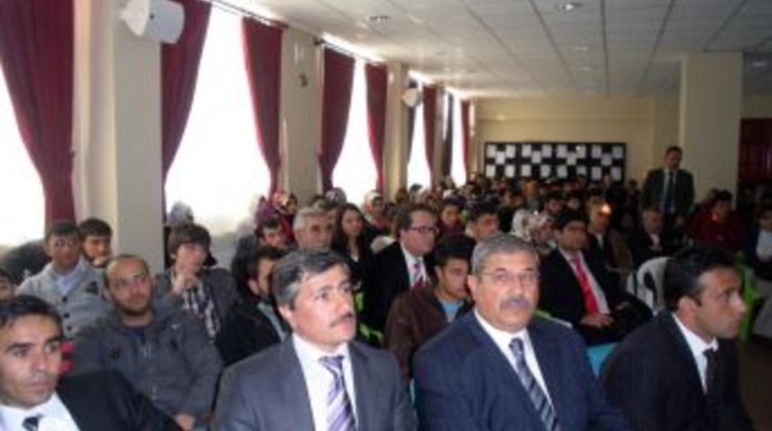 Fethi Gemuhluoğlu, &ouml;l&uuml;m&uuml;n&uuml;n 34. yılında Arapgir'de anıldı