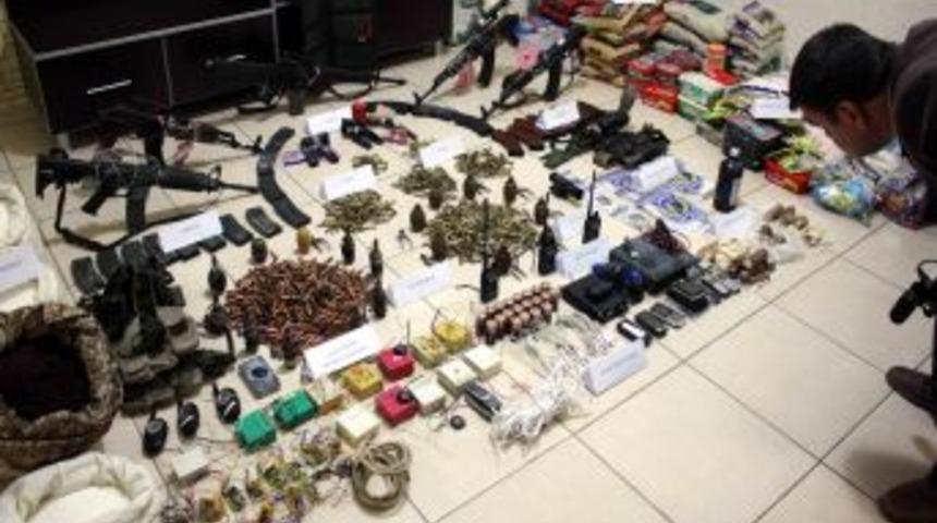 Ter&ouml;r &ouml;rg&uuml;t&uuml;n&uuml;n bombaları dehşete d&uuml;ş&uuml;rd&uuml;