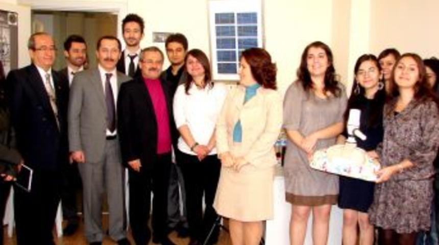 İnsanların problemlerini proje haline getirip &ccedil;&ouml;z&uuml;m &uuml;retiyorlar