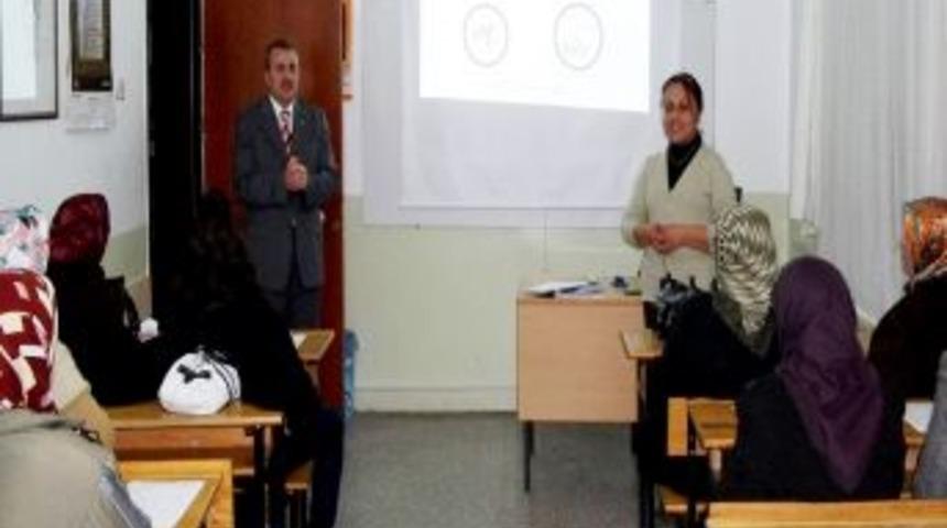 Nallıhan'da hasta ve yaşlı refakat&ccedil;iliği kursu a&ccedil;ıldı