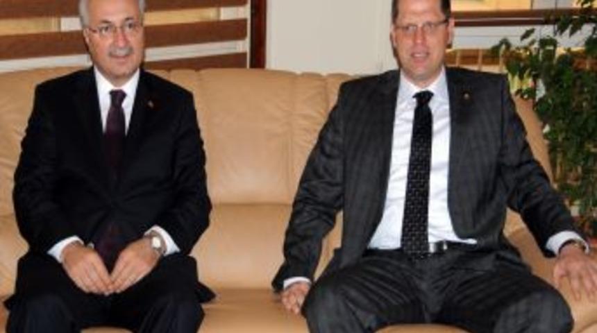 THY dış hatlar u&ccedil;aklarında Manisa &uuml;z&uuml;m&uuml;n&uuml; tanıtacak