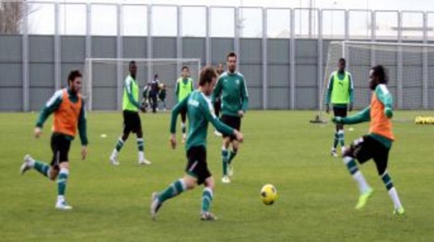 Bursaspor, Gaziantepspor ma&ccedil;ı i&ccedil;in pas &ccedil;alıştı