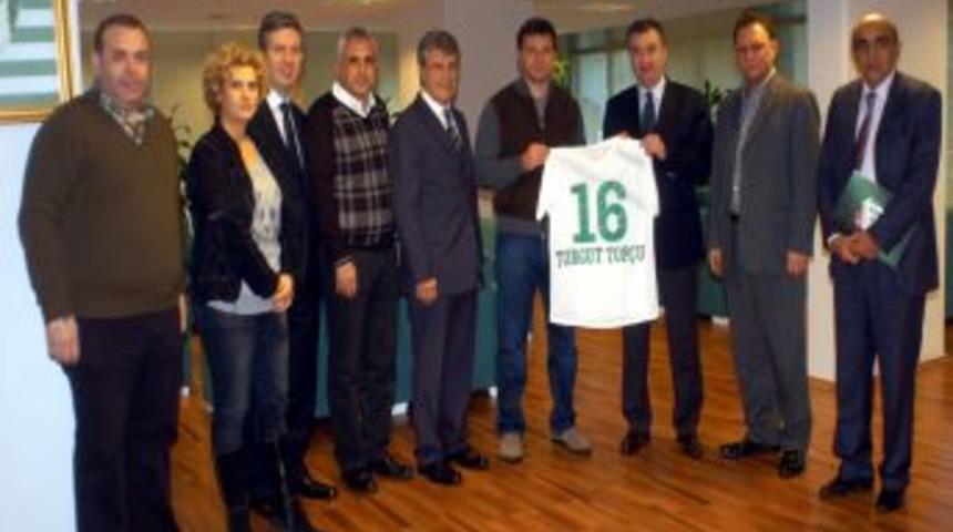 Bursaspor'un alt yapı su sponsoru Korusu oldu