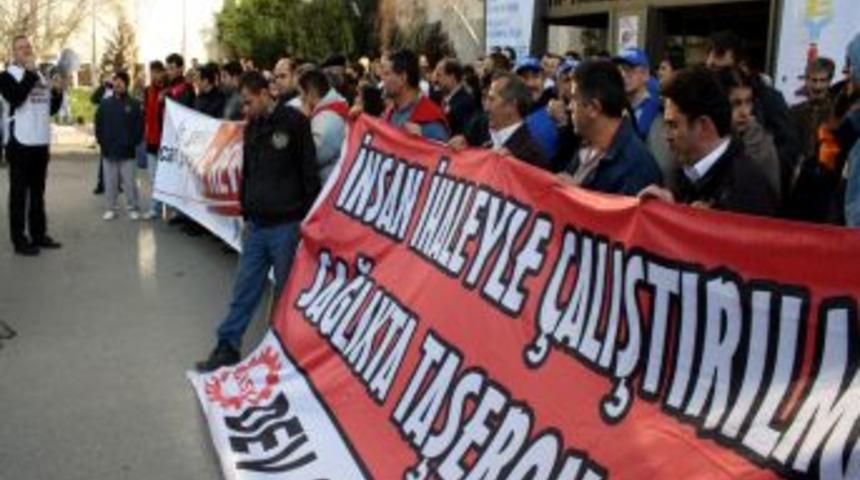 Grev çağrısı karşılık bulmadı, doktorlar görevini yaptı