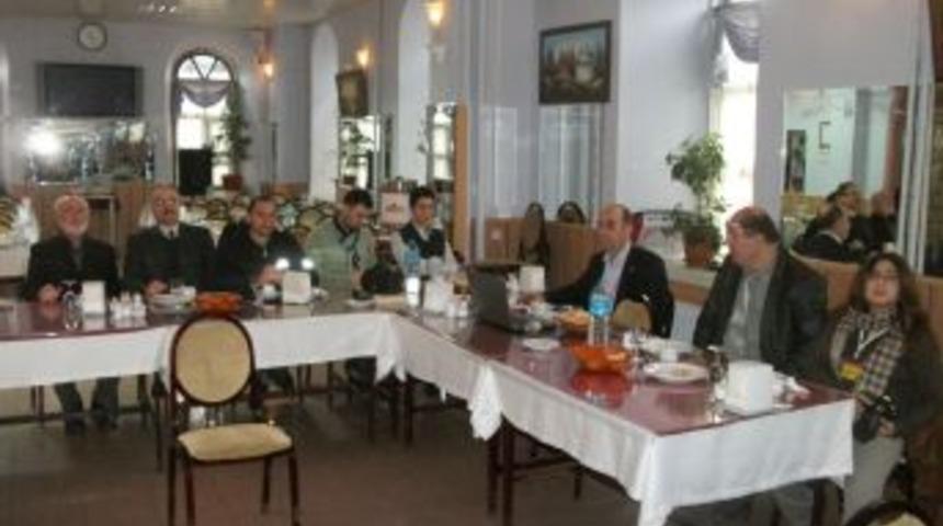 &Uuml;&ccedil;&uuml;nc&uuml;oğlu: Milli G&ouml;r&uuml;ş kadroları, bıraktığı yerden hizmete devam edecek