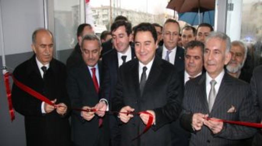 Babacan: Hedef pazar Afrika'da, b&uuml;y&uuml;kel&ccedil;i sayımızı 34'e &ccedil;ıkarıyoruz