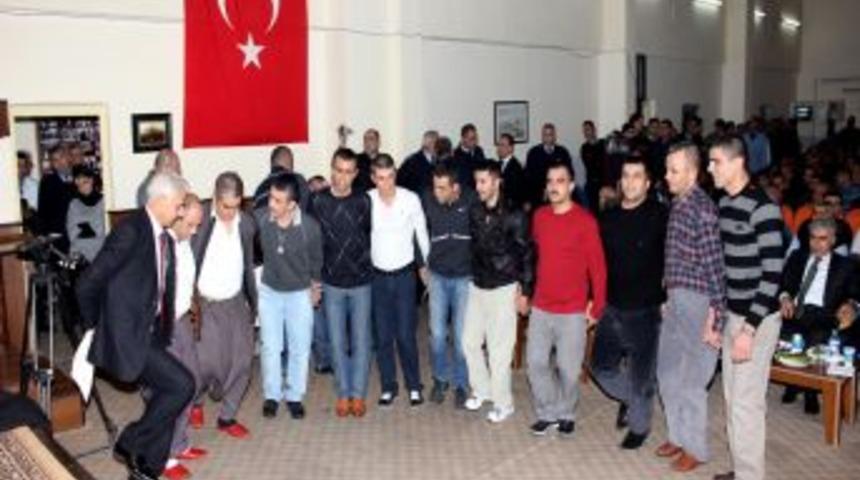 H&uuml;k&uuml;ml&uuml; ve tutuklular sıra gecesi ekibiyle moral depoladı