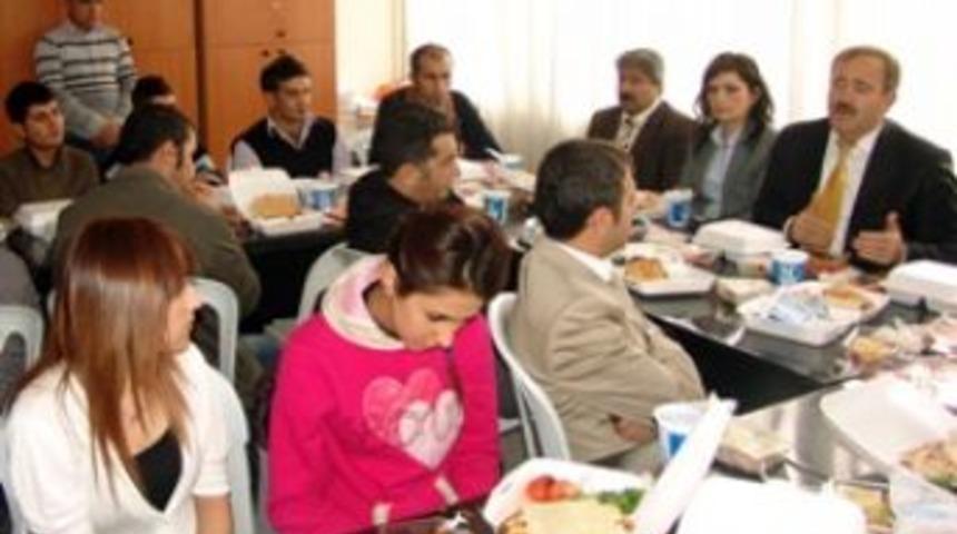 Depremzede &ouml;ğrenciler unutmadı