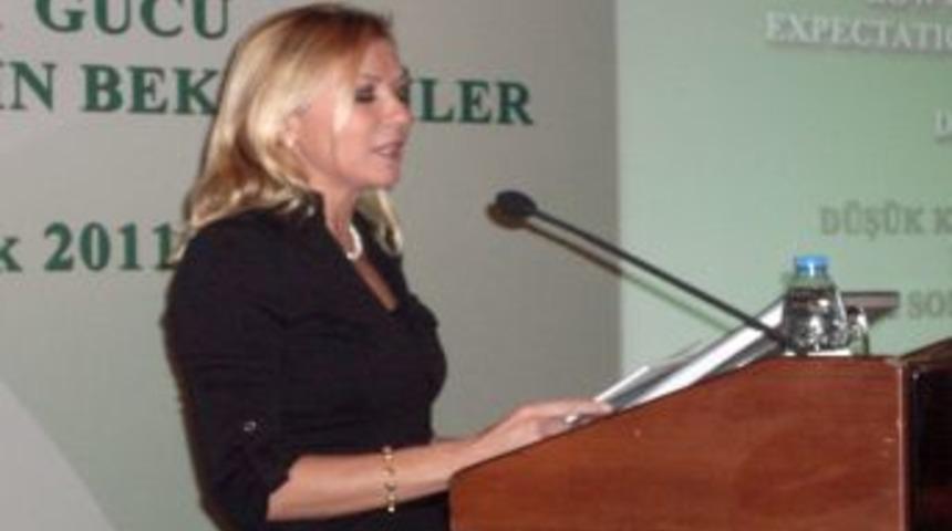 &Ccedil;evre Bakanı: T&uuml;rkiye'de emisyon gazı ortalama 5 ton, Avrupa'da ise 10 ton