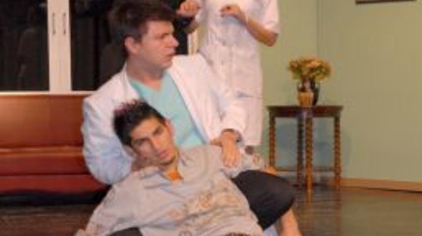 'Kaç Baba Kaç' her akşam Dede Efendi'de