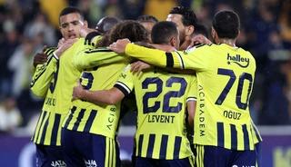 Derbide 90 dakika oynamıştı! Fenerbah&ccedil;e'nin yeni transferi mutlu değil: Ayrılmak istiyorum