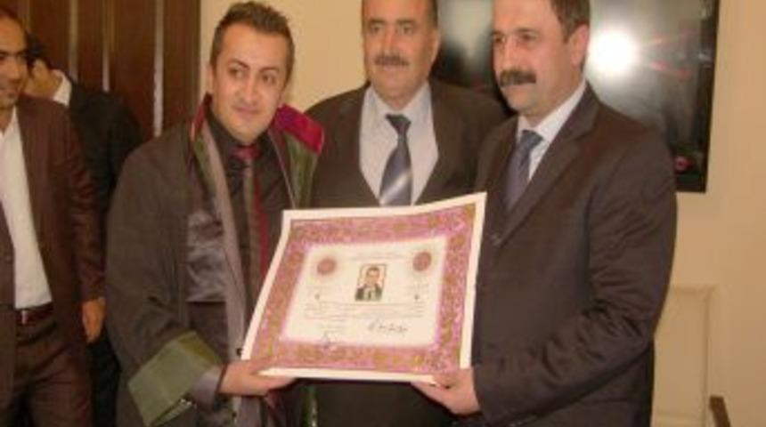 Stajlarını tamamlayan avukatlar ruhsatlarını aldı