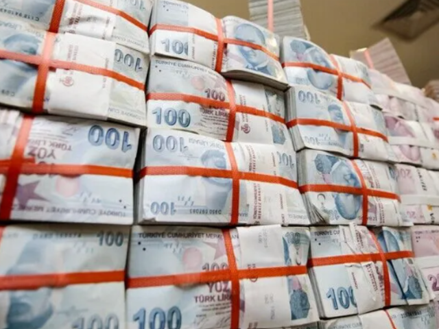 Bankacılık sekt&ouml;r&uuml;n&uuml;n kredi hacmi 28,8 trilyon liraya y&uuml;kseldi