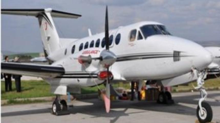 İzmir ve Gaziantep'e iki ambulans u&ccedil;ak alındı