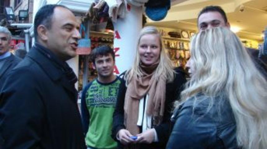 Side Belediyesi, yerleşik Hristiyanların Noel Bayramı'nı kutladı