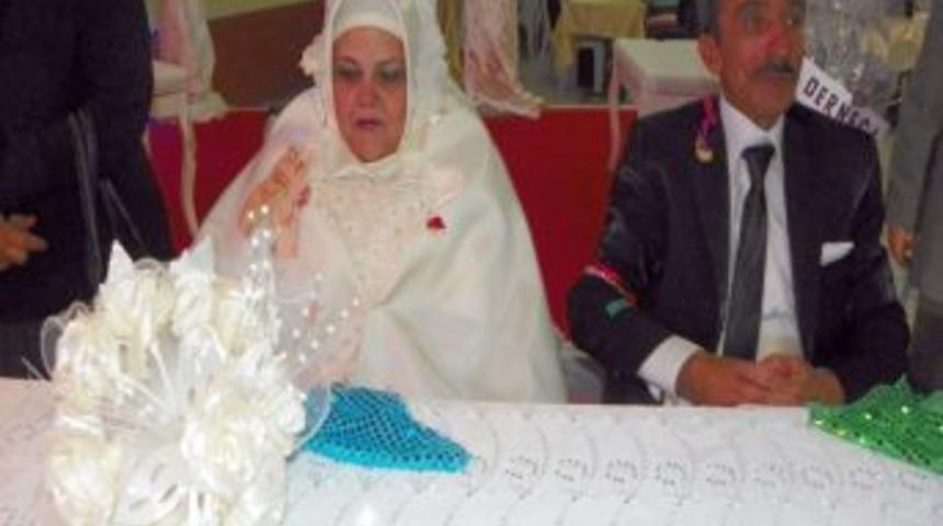 Engelli &ccedil;iftin mutluluğu, g&ouml;z yaşarttı