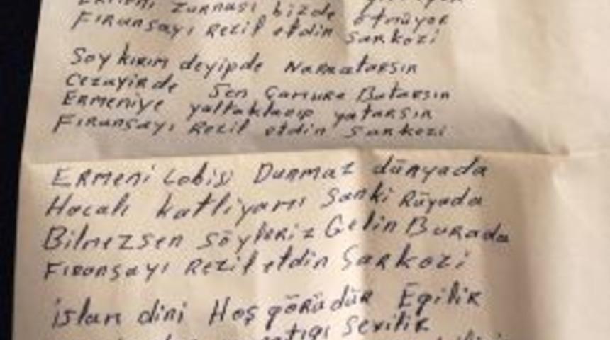 Aşık Hasan, Fransa'ya tepkisini 'Sarkozy'e Mektup' şiiri ile g&ouml;sterdi