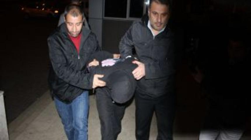 Pompalı t&uuml;fekle banka soyan zanlı yakalandı