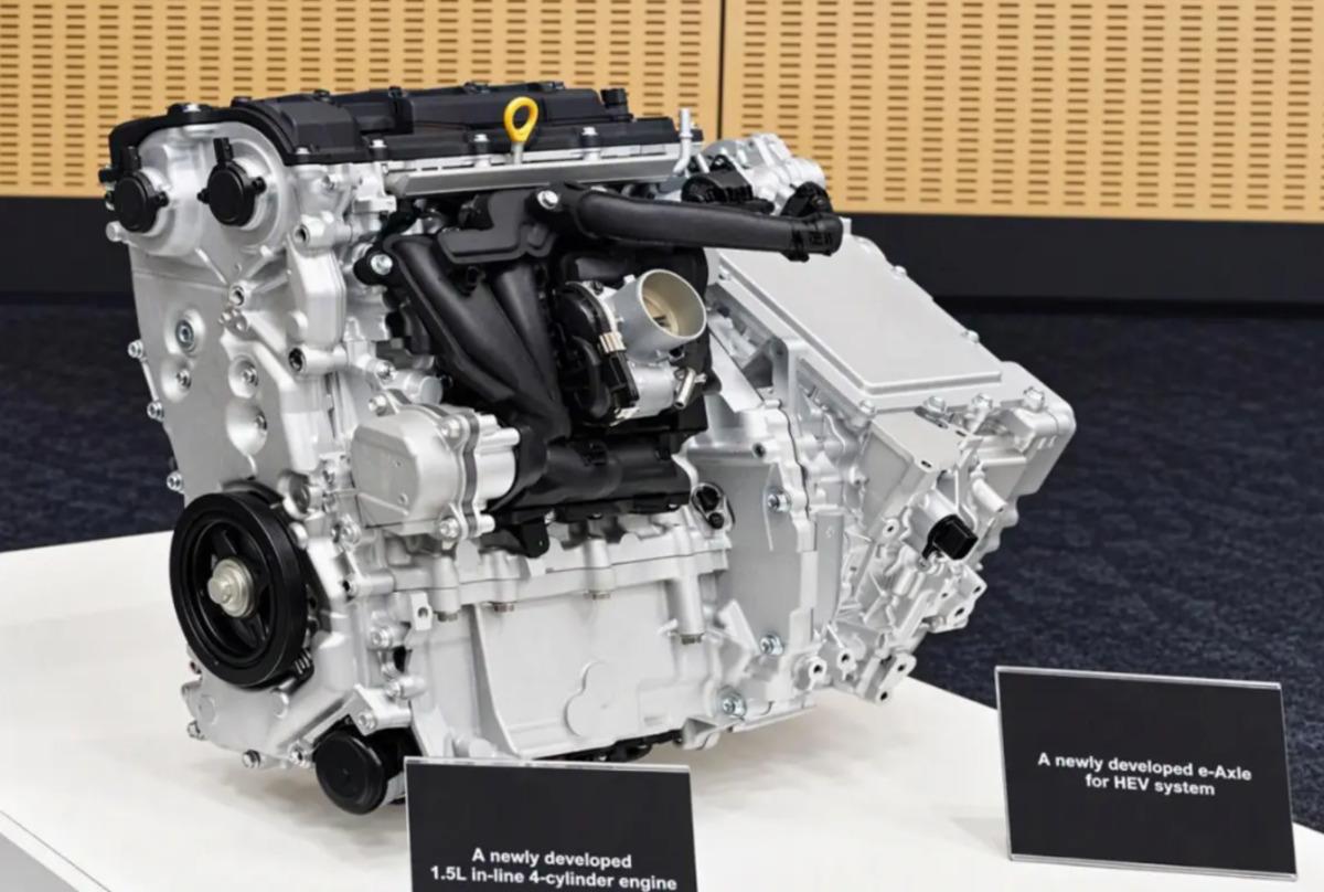 Yeni Corolla için geri sayım! 4 farklı motor seçeneği geliyor 2