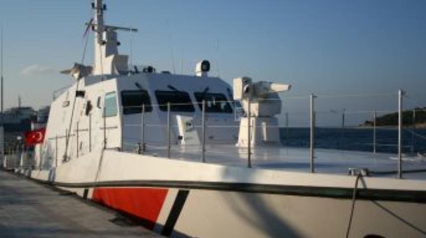 Yan yatan geminin m&uuml;rettebatı hastanede