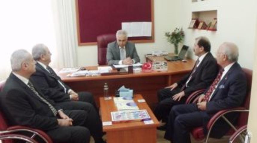 &Uuml;niversite sanayi işbirliği geliştirilecek