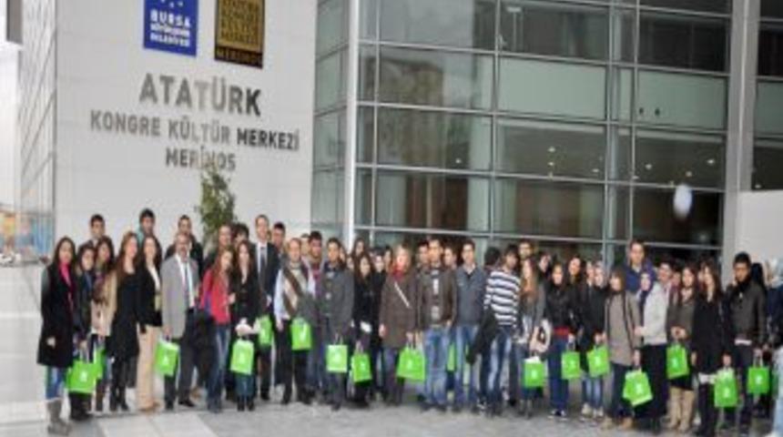 Dumlupınarlı &ouml;ğrenciler Bursa'da