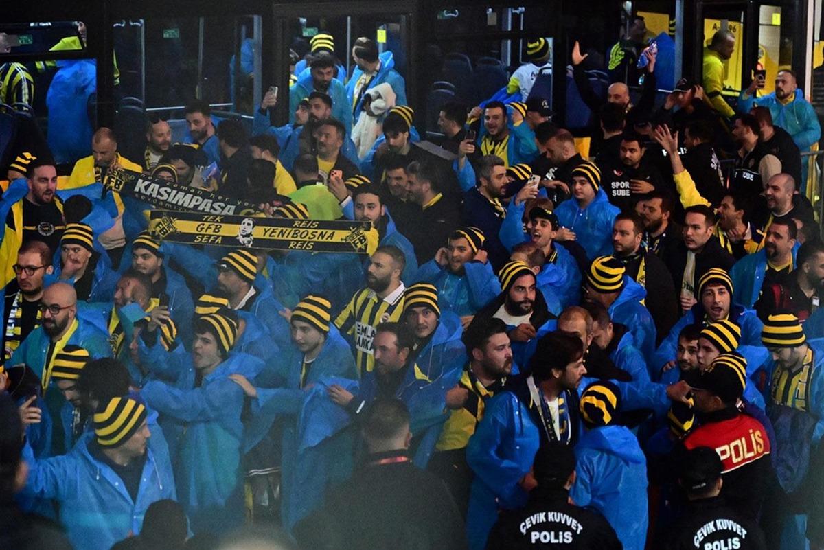 Fenerbahçe den resmi teknik direktör açıklaması geldi! 3
