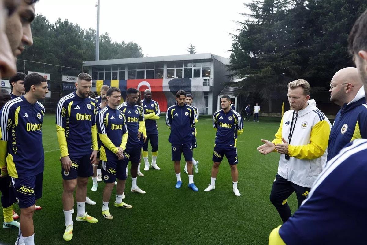 Fenerbahçe den resmi teknik direktör açıklaması geldi! 4