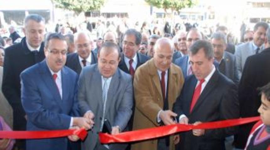 Kızılay Genel Başkanı Akar: T&uuml;rk milletinin merhamet eliyiz