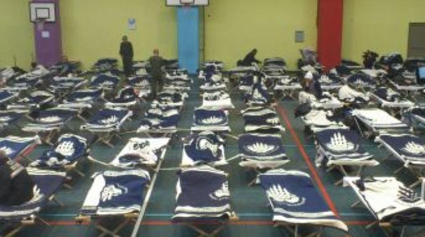 İstanbul'da evsizler spor salonunda misafir ediliyor