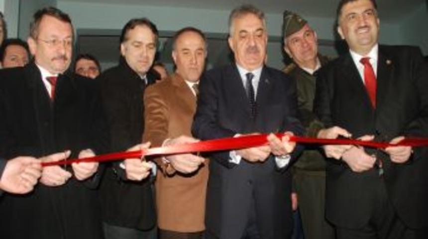 Bakan Yazıcı: Kar &uuml;st&uuml;nde d&uuml;ş&uuml;nce &ccedil;ocukluğumu hatırladım