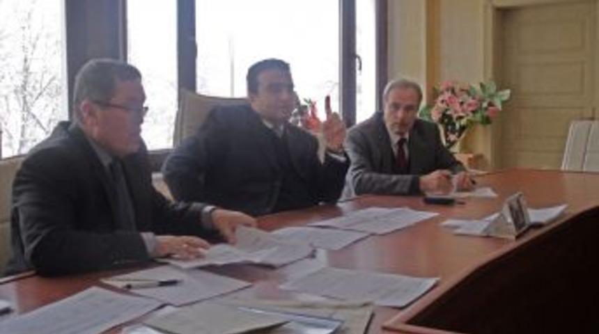 G&ouml;lbaşı&rsquo;nda Stadyum Altı D&uuml;kk&acirc;nın İhalesi Yapıldı