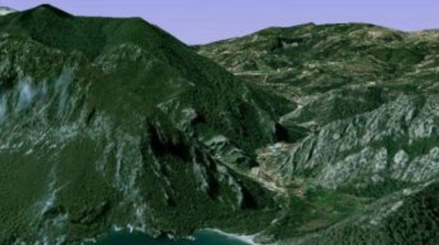 Olympos Vadisi &ccedil;arpık ve ka&ccedil;ak yapılaşmadan kurtarılacak