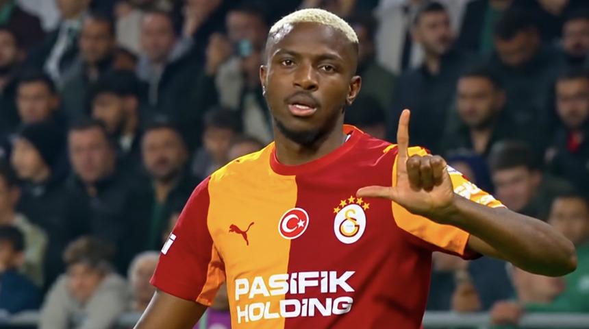 D&uuml;n baba oldu, bug&uuml;n gol&uuml;n&uuml; attı! Osimhen'den kızına anlamlı hediye