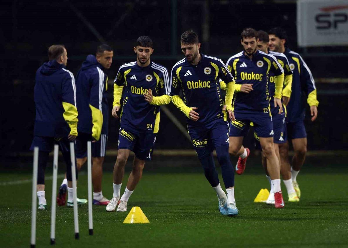 Fenerbahçe, Göztepe maçının hazırlıklarını tamamladı 2