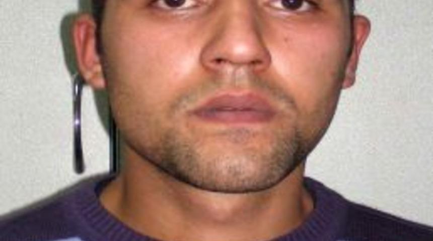 Uyuşturucu bağımlısı hırsız kaşıntısı tutunca yakalandı