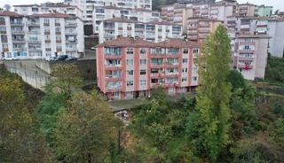 Zonguldak'ta 135 haneli sitede çökme endişesi