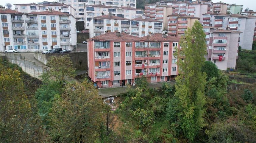Zonguldak'ta 135 haneli sitede çökme endişesi: "İki yıldır çözüm bekliyoruz"
