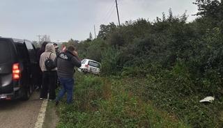 Sinop'ta otomobil şarampole uçtu: 4 yaralı