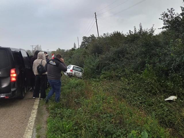 Sinop'ta otomobil şarampole uçtu: 4 yaralı