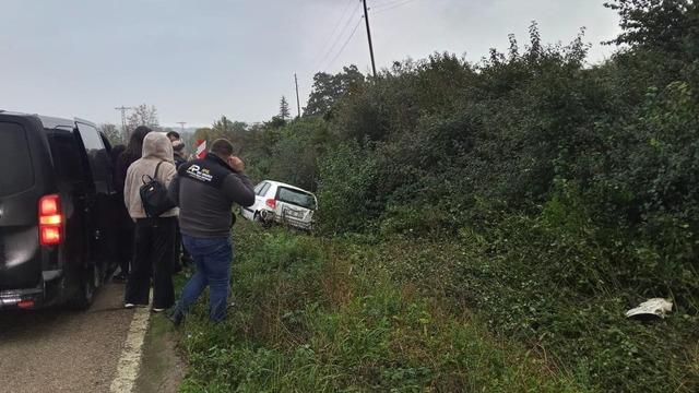 Sinop'ta otomobil şarampole uçtu: 4 yaralı