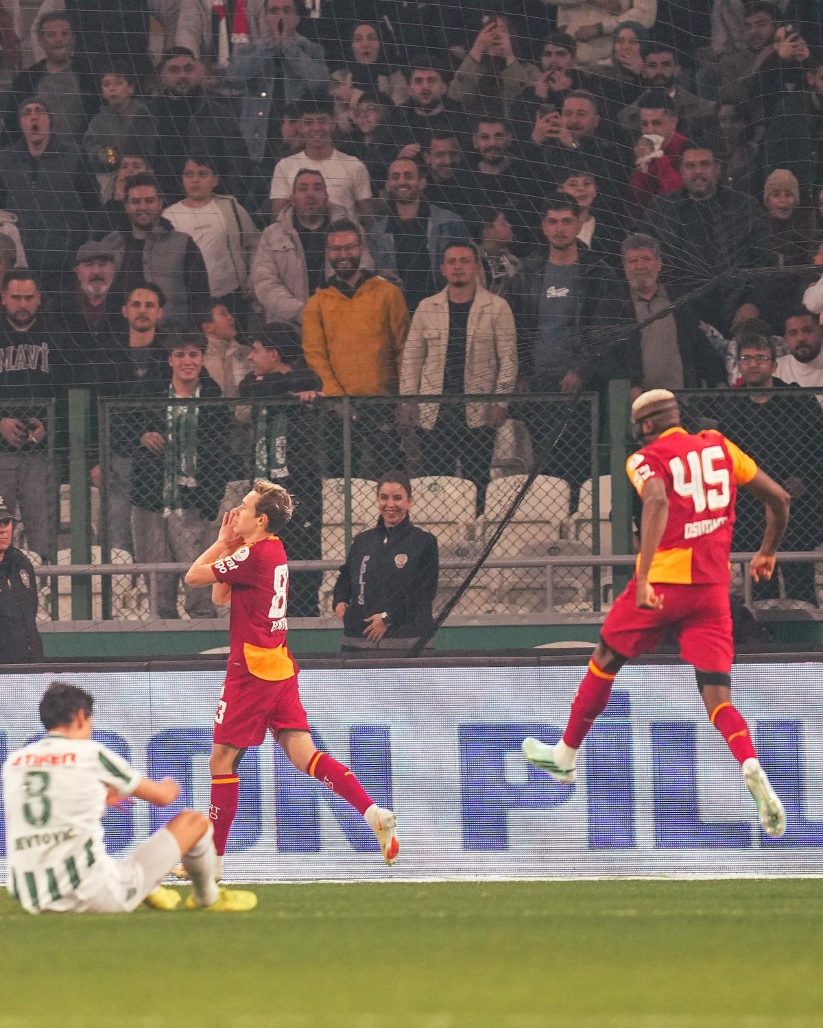 Galatasaray da ilklerin gecesi! Batrakov, Bitshiabu ve leao... 1
